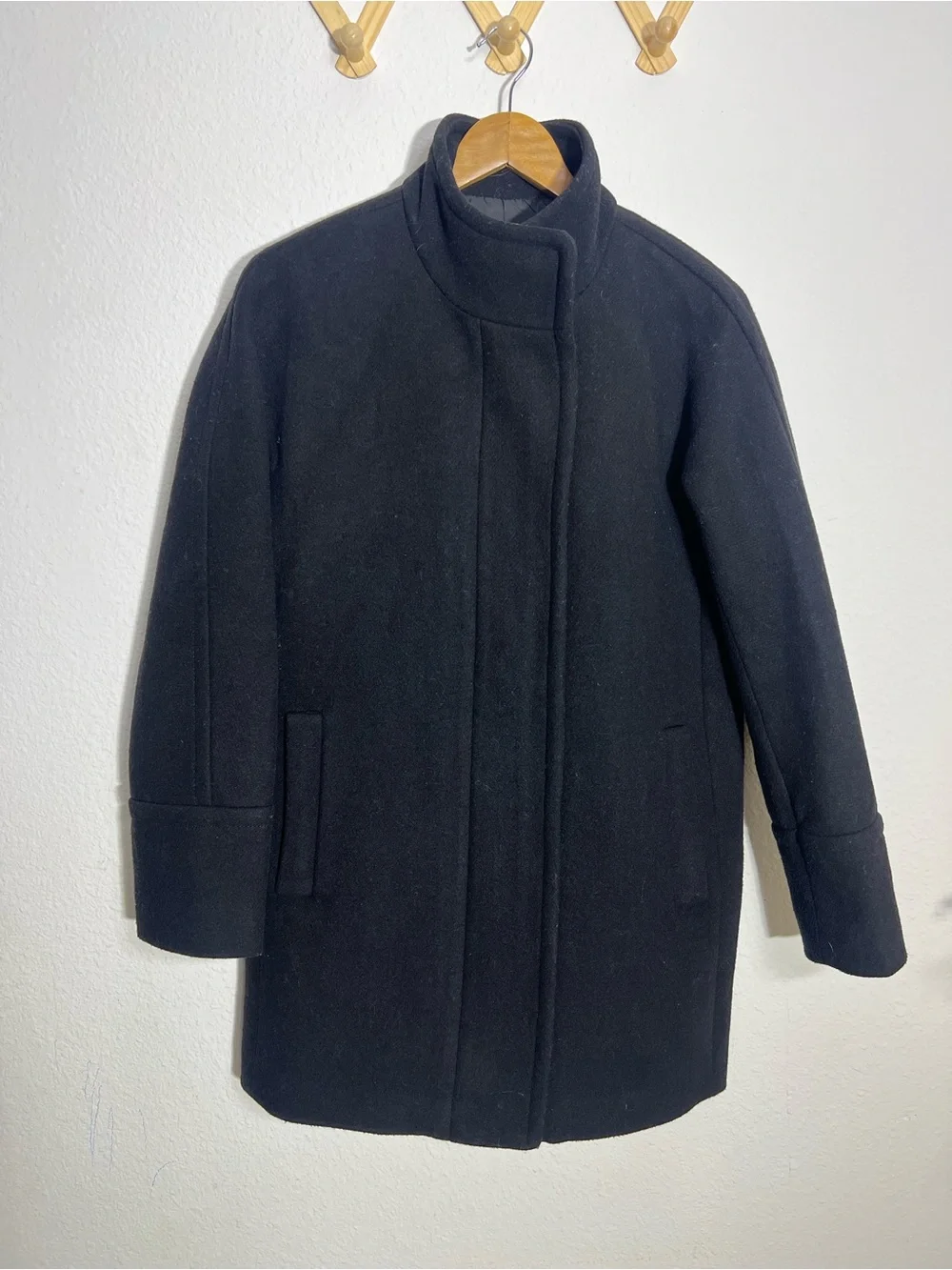 J CREW • Factory City Coat wool blend with an asymmetrical zipper closure. - Picture 3 of 13